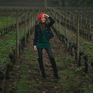 Meet your Posher, Elizabeth